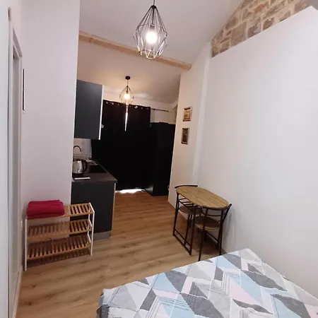 شقة Tre Sorelle بيران