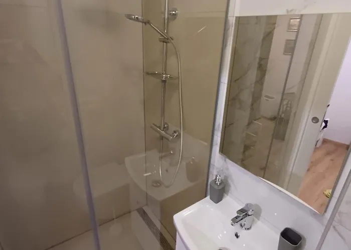 Tre Sorelle 公寓 皮兰